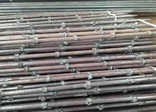 乌拉特中隧道钢花管